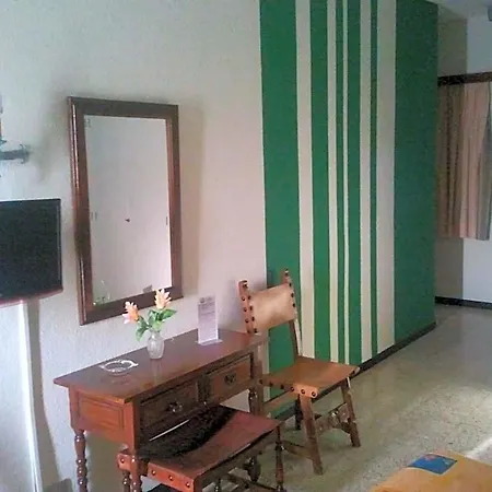 Hotel Tejuma 2*